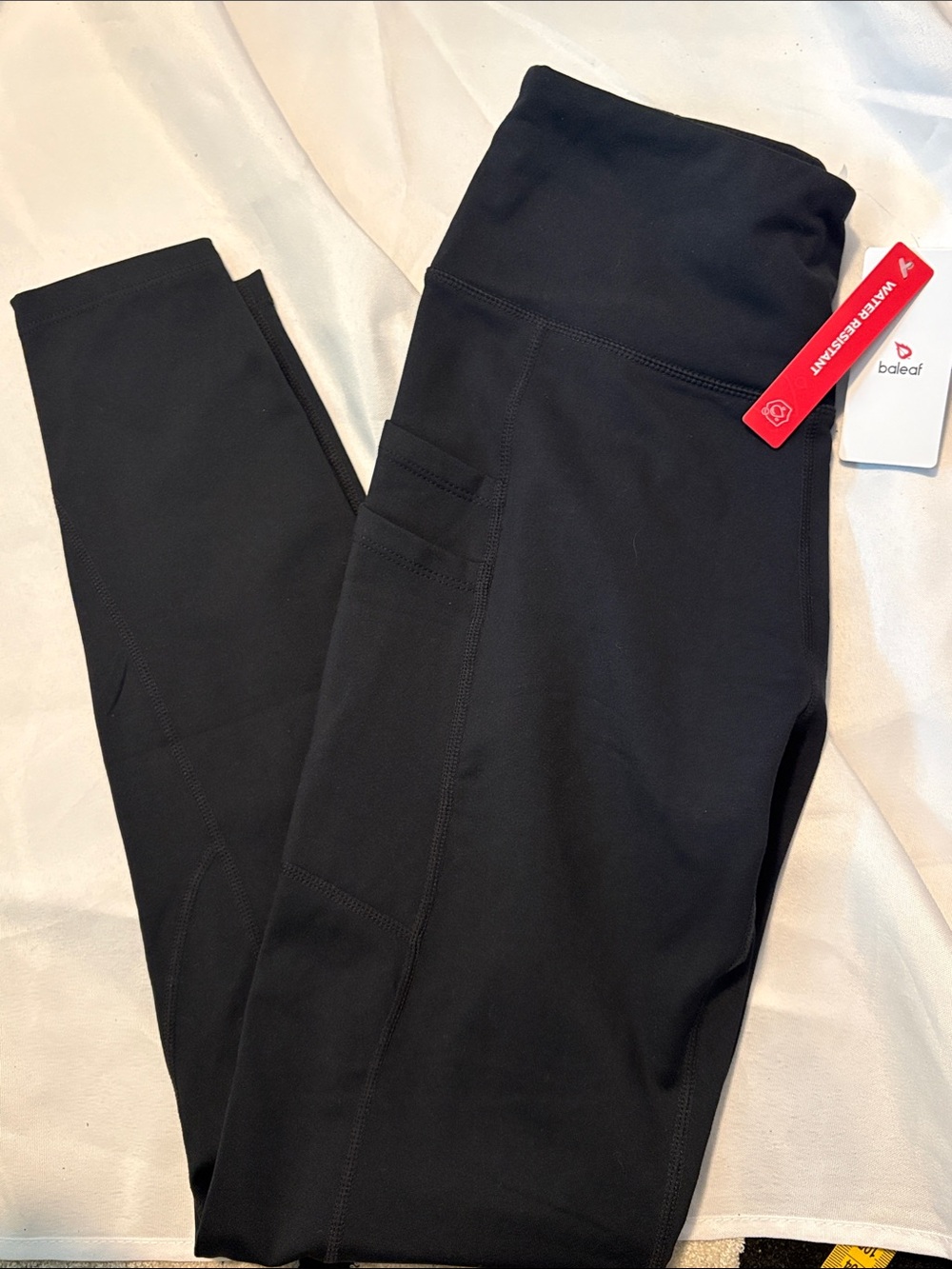 Baleaf Black High-Rise Leggings with Side Phone Pocket Small